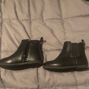 Toddler boots for sell!!!